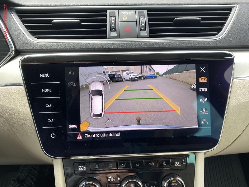 Škoda Superb (2019) 2.0 TSi 4x4, ČR, L&K, DSG - fotka 18 z 20