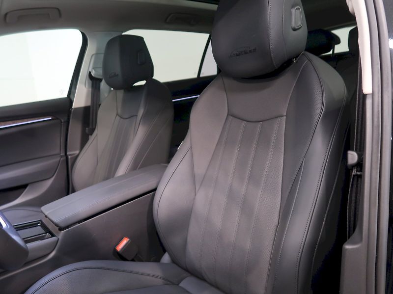 Škoda Superb (2025) LAURIN&KLEMENT 2.0TDI 142KW 4x - fotka 16 z 48