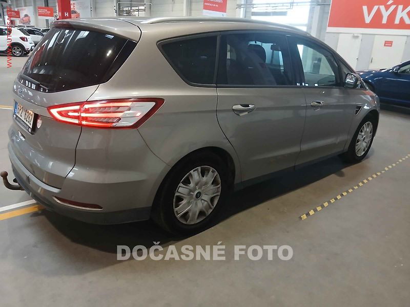 Ford S-MAX (2016) 2.0, 2.maj,ČR - fotka 2 z 3