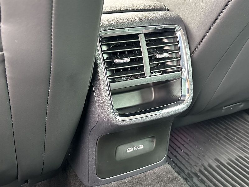 Škoda Octavia (2024) 1.5 TSI e-TEC DSG Style - fotka 28 z 32
