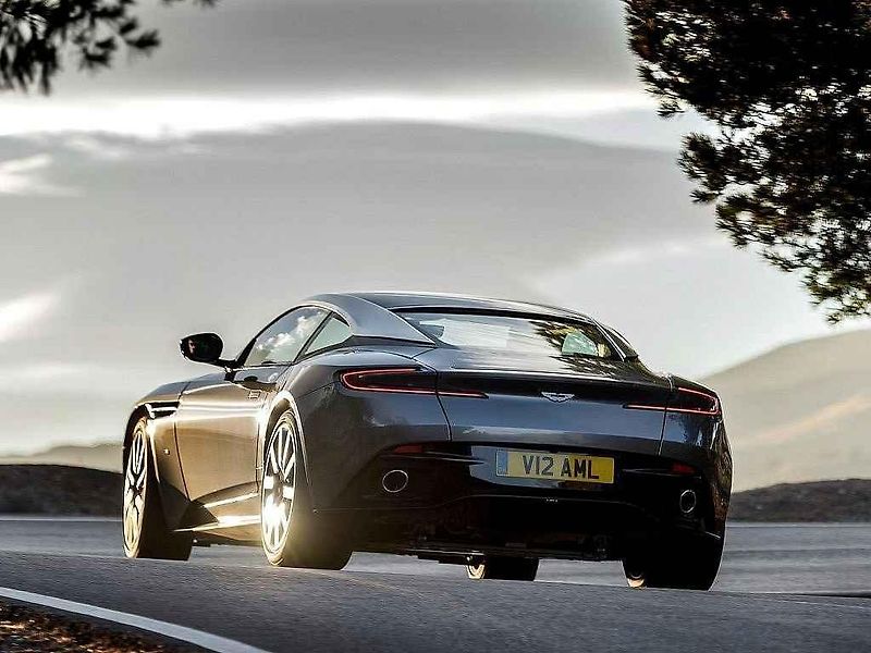 Aston Martin DB11.