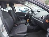 Renault Clio (2008) 1.5 dCi 63 kW - náhled 17