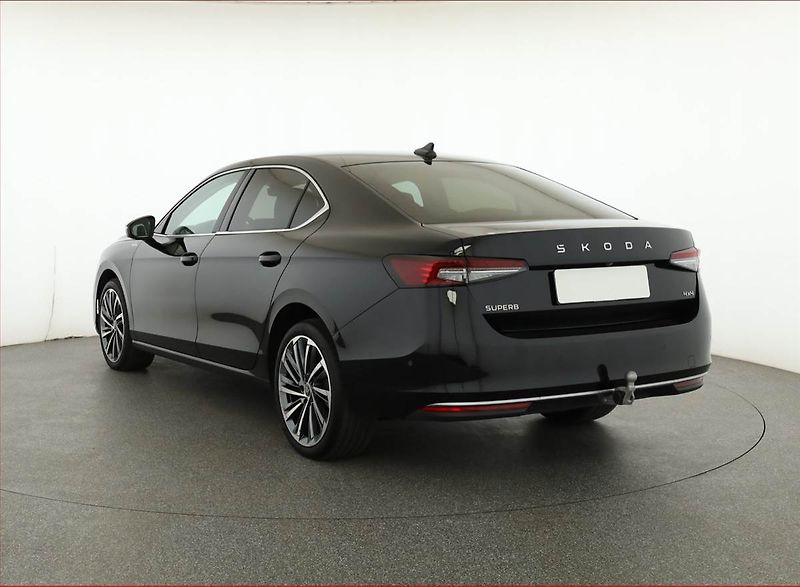Škoda Superb (2025) 2.0 TDI - fotka 4 z 21