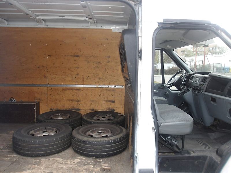 Ford Transit 2,2TDCi L2H2! 350  ČR 1.MAJ.! - fotka 20 z 26