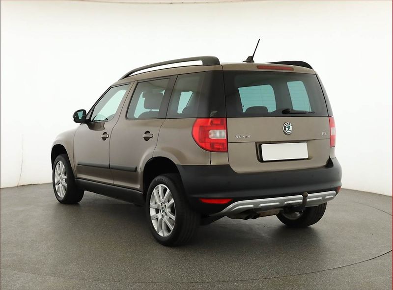 Škoda Yeti (2011) 2.0 TDI, 4X4, Navi, Tempomat - fotka 4 z 18