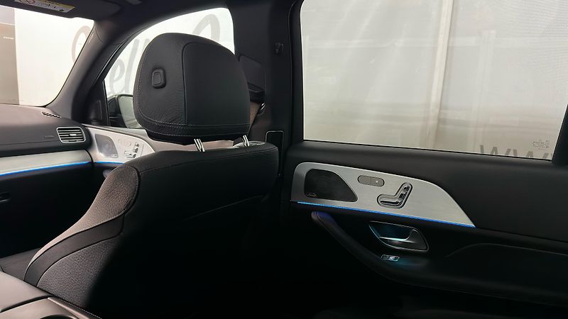 Mercedes-Benz GLS 450 d / 4 MATIC - fotka 34 z 69