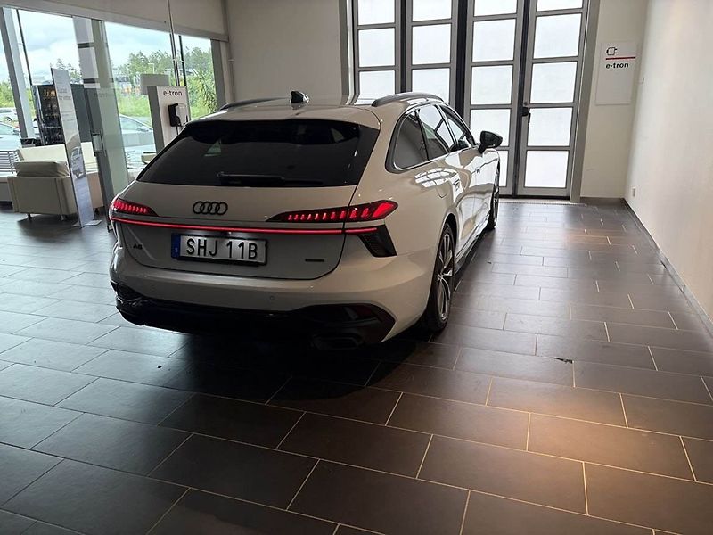 Audi A6 e-hybrid q S-Line 360 Matrix T - fotka 5 z 8