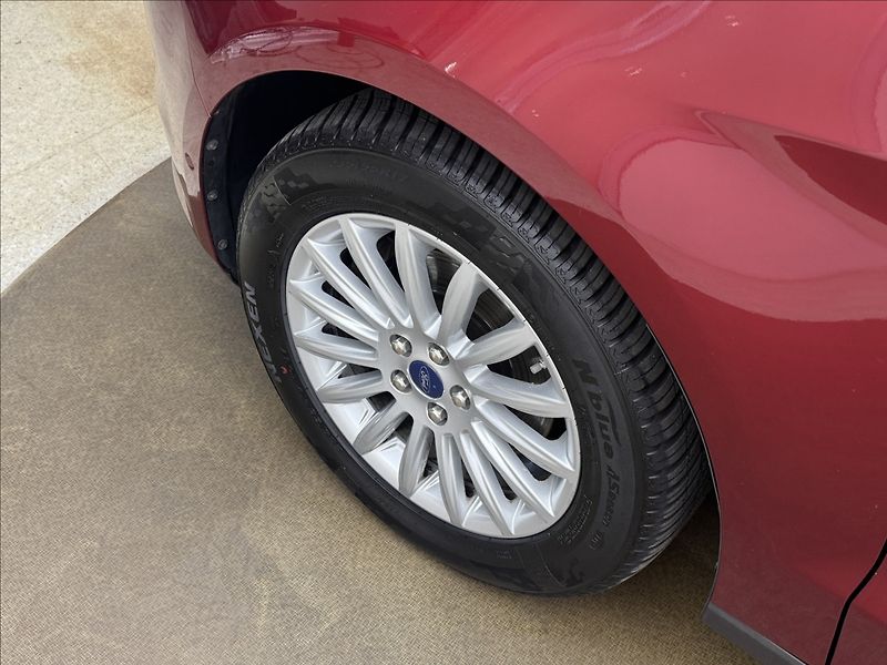 Ford Galaxy 2,0 4X4 AUT 7 MÍST PANO TAŽNÉ - fotka 45 z 48
