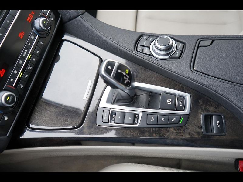 BMW Řada 6 650i xDrive, cabrio, 405PS - fotka 52 z 69