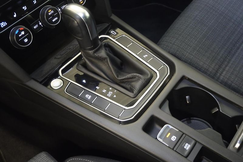 Volkswagen Passat - fotka 25 z 28