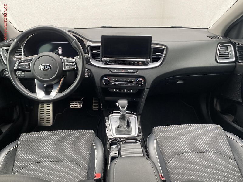 Kia XCeed (2019) 1.6T-GDi, 2.maj,ČR, AT. LED - fotka 8 z 19