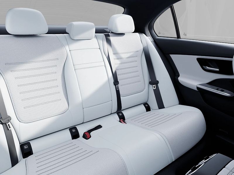 Mercedes-Benz Třídy C (2026) C 220 d 4MATIC Edition 140 Yea - fotka 15 z 16