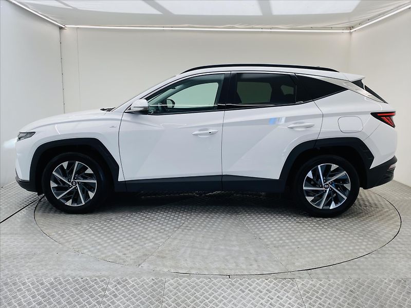 Hyundai Tucson 1,6 T-GDi MHEV 132kW 4x4 - fotka 3 z 28