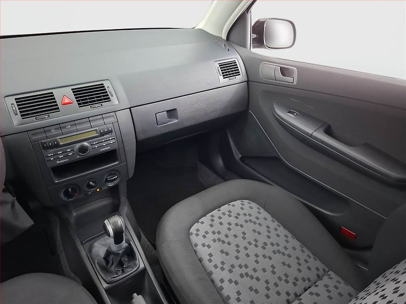 Škoda Fabia (2008) 1.4 16V, dobrý stav - fotka 8 z 13