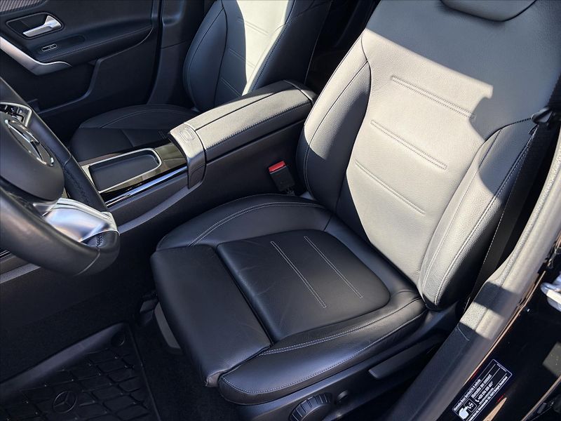 Mercedes-Benz Třídy A A 200 - fotka 6 z 30