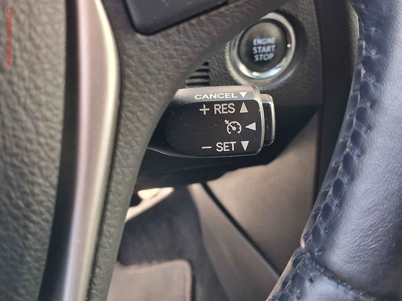 Toyota Auris (2013) 1.6VVTi, ČR, AC, navi, kamera - fotka 15 z 19
