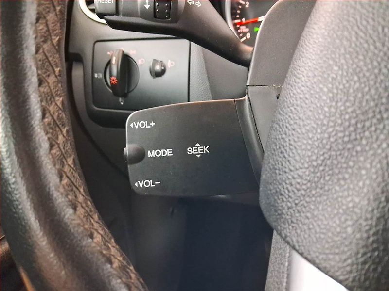 Ford Focus (2009) 1.6 16V, Serv.kniha - fotka 17 z 18