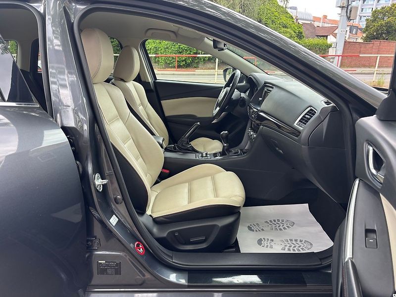 Mazda 6 2.2D/2014/129KW-MAN6-ZÁRUKA12 - fotka 26 z 45