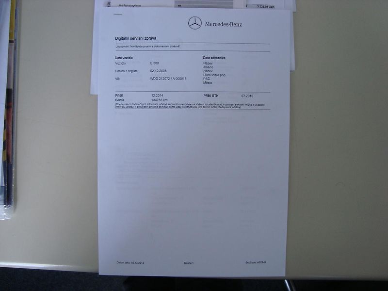 Mercedes-Benz Třídy E (2008) E 500,1.Maj. v ČR,Servisní k. - fotka 61 z 74