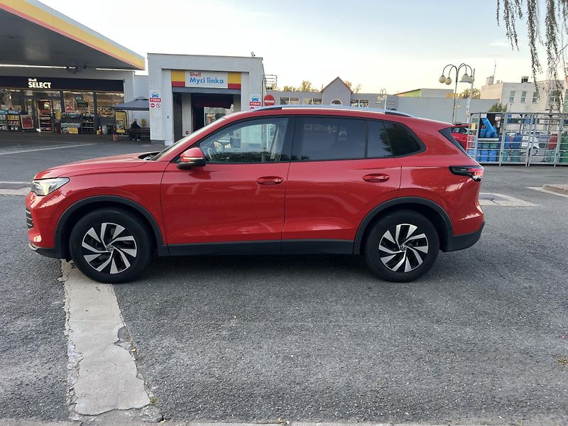 Volkswagen Tiguan (2024) 15