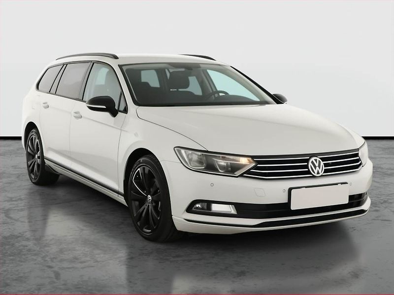 Volkswagen Passat (2015) 2.0 TDI, Navi, Tempomat - fotografie inzerátu