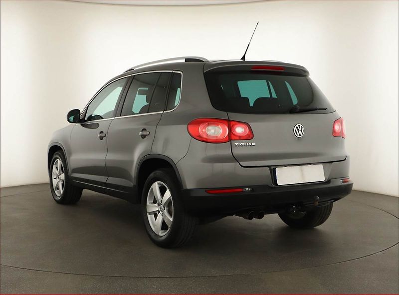 Volkswagen Tiguan (2009) 2.0 TDI, 4X4, Xenony - fotka 4 z 13