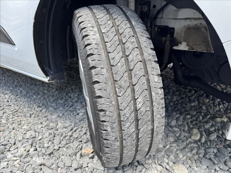 Ford Transit Custom 2,0 TDCi L1H1 DPH 1.maj ČR - fotka 47 z 50