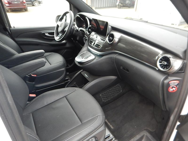Mercedes-Benz Třídy V V 300 d, 7 MÍST, 174 kW - fotka 15 z 29