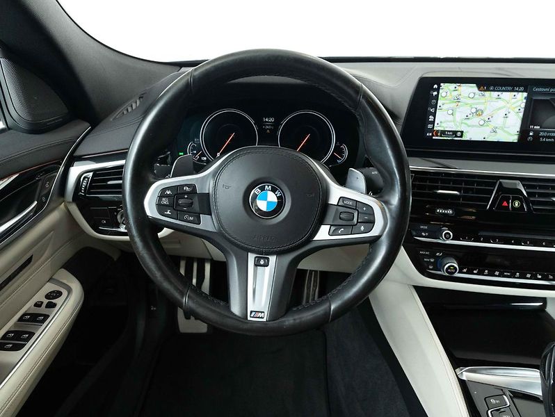 BMW Řada 6 630d xDrive Gran Turismo - fotka 13 z 21