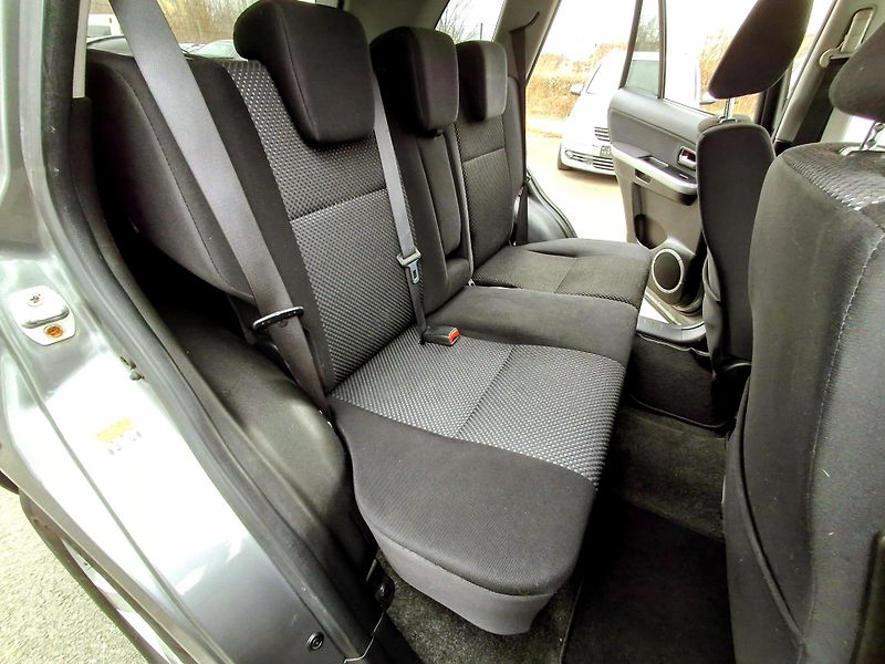 Suzuki Grand Vitara 2.0 benzin  Rezervace - fotka 19 z 43