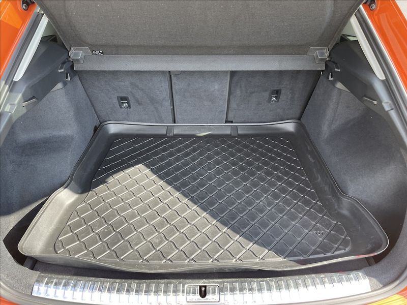 Audi Q3 35TFSI 110KW AUTOMAT,ČR. - fotka 27 z 28