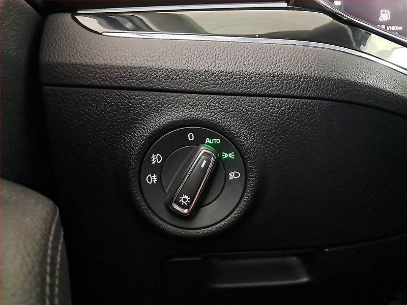 Škoda Superb (2020) Laurin&Klement 2.0 TDI 4x4 - fotka 19 z 21
