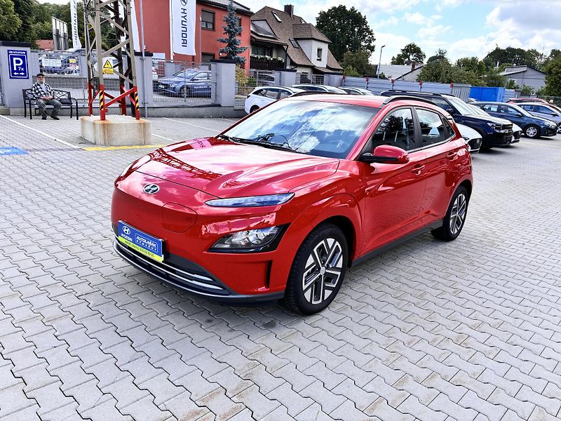 Hyundai Kona EV64kWh-150KW,  REZERVACE - fotka 3 z 38
