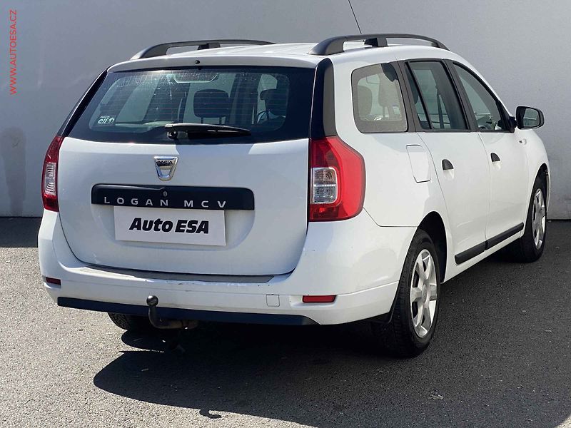 Dacia Logan (2016) 1.2i, ČR, TZ - fotka 4 z 15