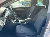 Volkswagen Passat (2014) 2.0 TDi, 2.maj,ČR, STK2/28 - náhled 9