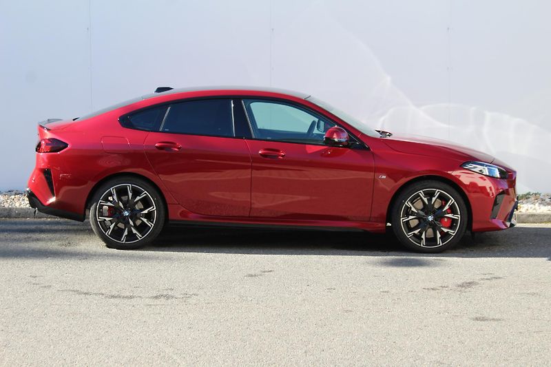 BMW Řada 2 220 Gran Coupé | ČR | - fotka 3 z 24