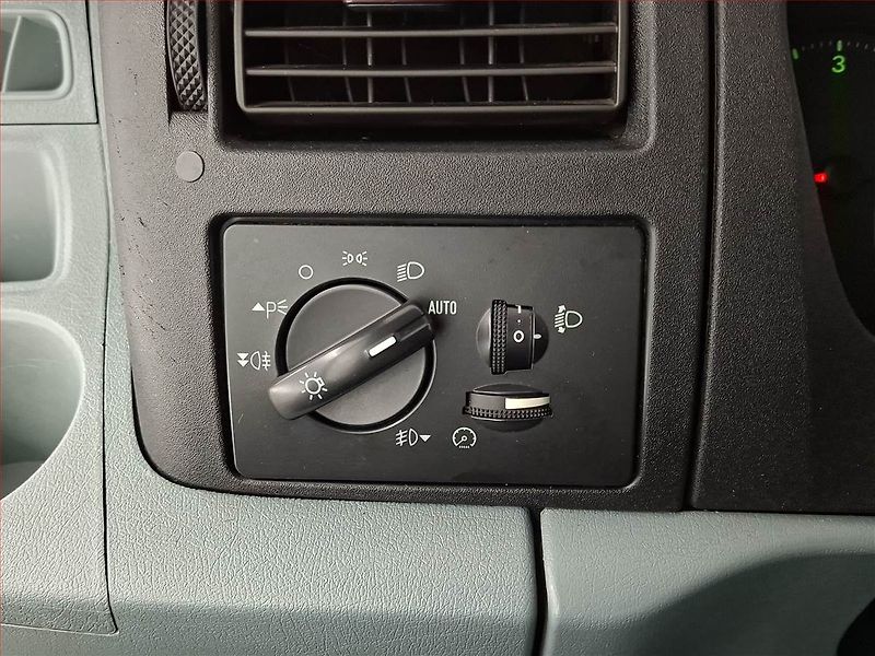 Ford Transit (2008) 2.4 TDCi, , 1Maj - fotka 13 z 15