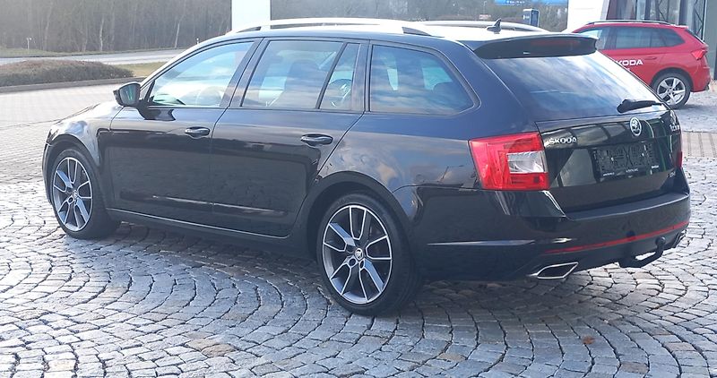 Škoda Octavia RS 2.0 TDI 135kW - fotka 6 z 30