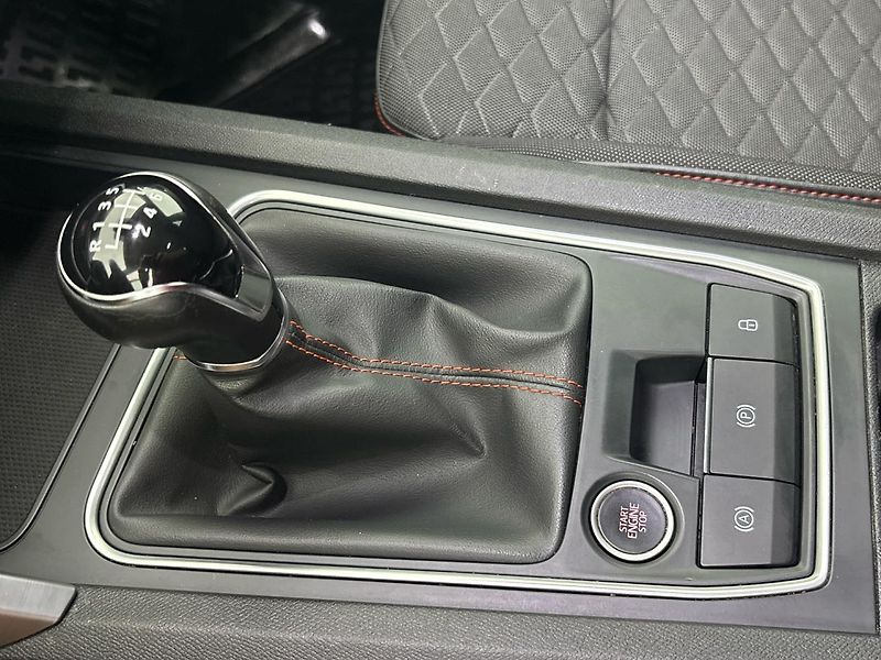 Seat Leon FR - fotka 20 z 29