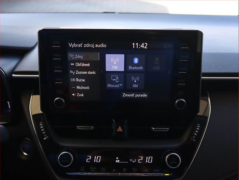 Toyota Corolla (2020) Style 1.8 Hybrid, Automat - fotka 18 z 21