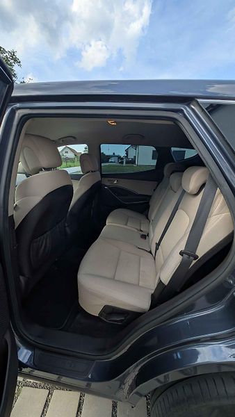 Hyundai Santa Fe (2018) 2.4 GDI , 4X4, Manual - fotka 12 z 12