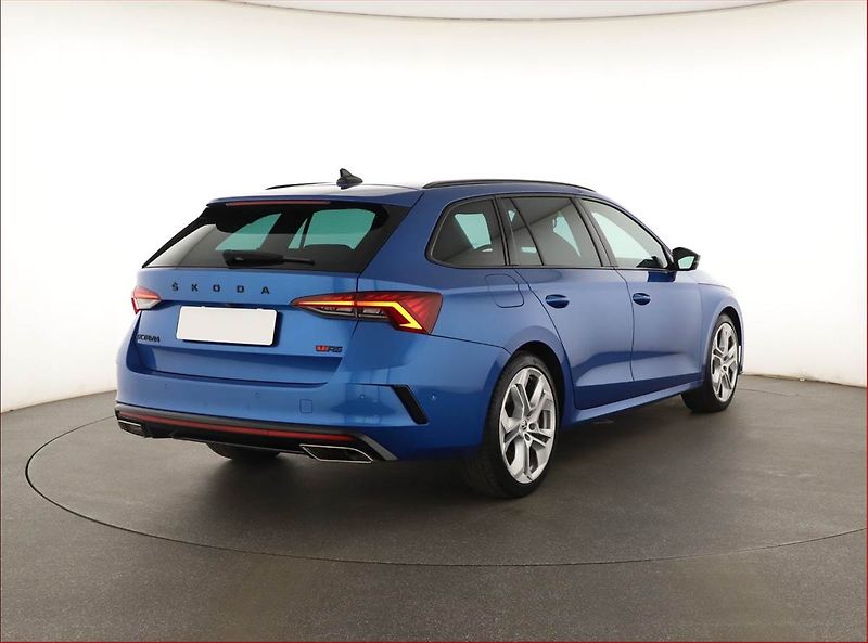Škoda Octavia (2021) RS 2.0 TSI - fotka 5 z 20