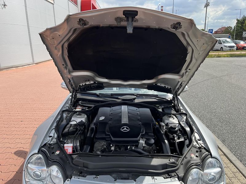 Mercedes-Benz SL 500 SL - fotka 27 z 35