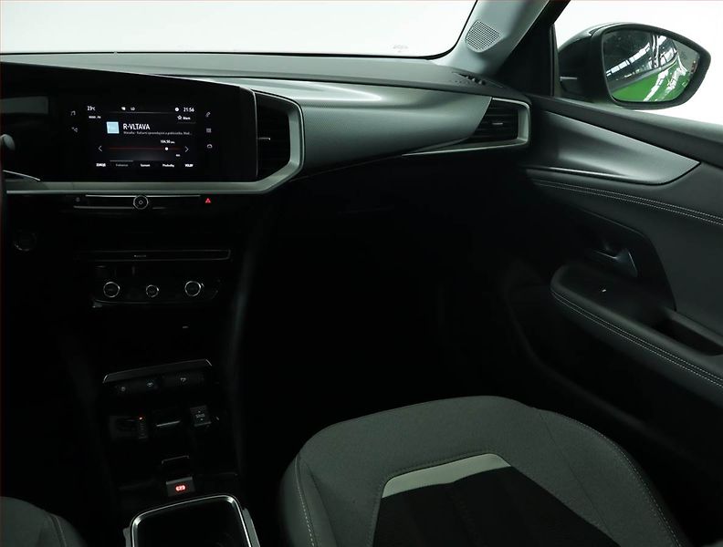 Opel Mokka (2022) Elegance 1.2 Turbo, Automat - fotka 8 z 16