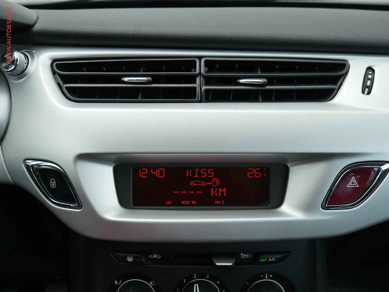 Citroën C3 (2010) 1.4i, ČR, AC, el. výbava - fotka 13 z 14