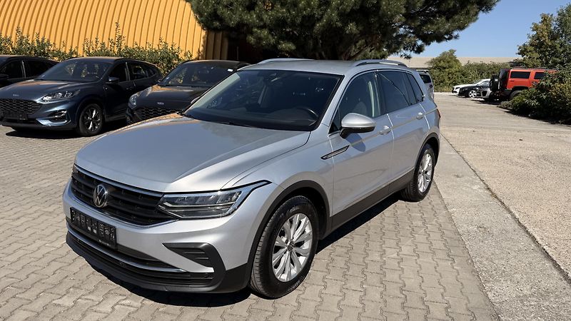 Volkswagen Tiguan (2022) 2.0 TDI,LIFEREZERVOVÁNO - fotka 31 z 40