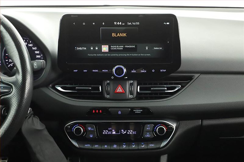 Hyundai i30 (2022) N-Line 1.5 T-GDI MHEV, ČR - fotka 10 z 15