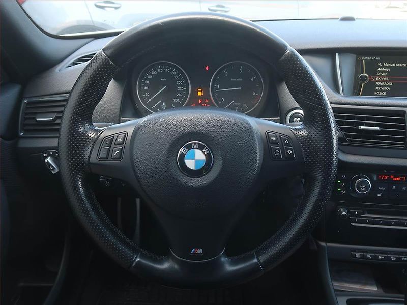 BMW X1 (2015) M Sport sDrive18d, 4X4 - fotka 21 z 21