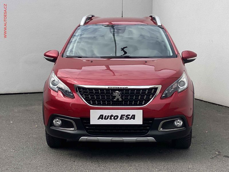 Peugeot 2008 (2016) 1.2PT, Allure, AT - fotka 2 z 20
