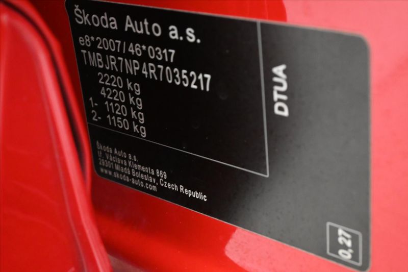 Škoda Superb 2,0 TDI 147 kW L&K DSG Záruka - fotka 12 z 32